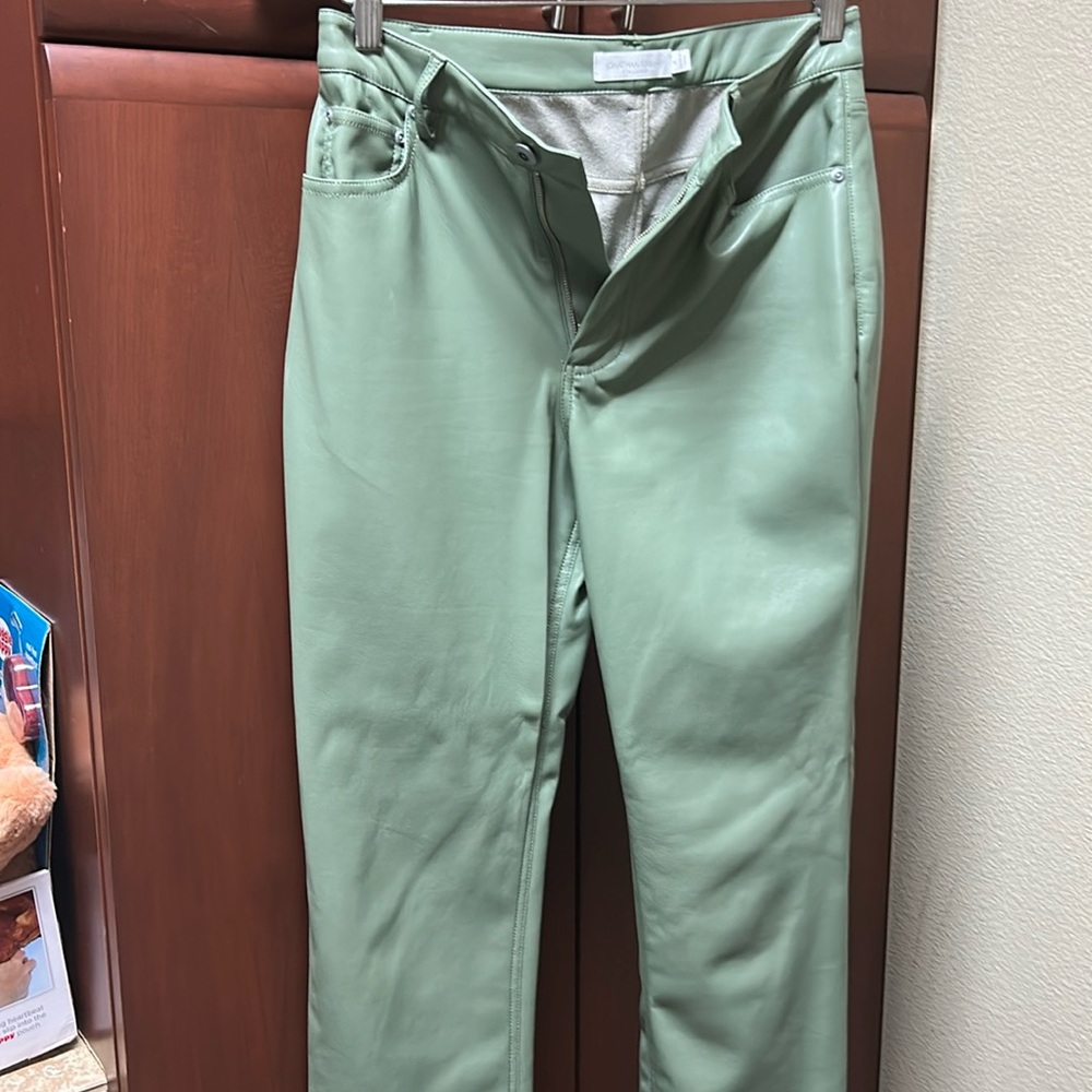 Green leather pants / jeans